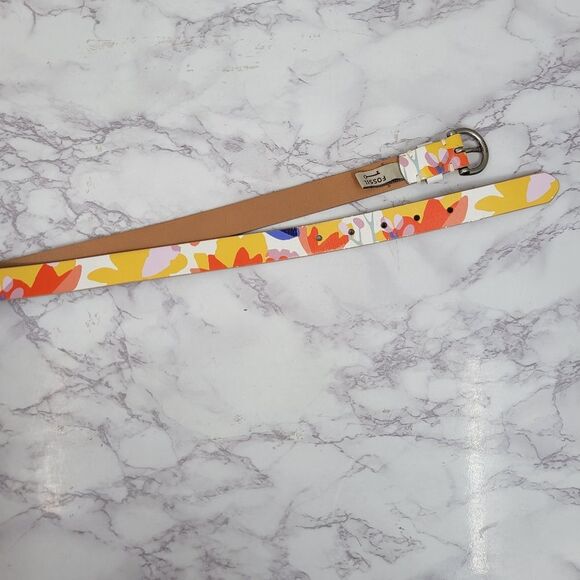 Fossil Floral Patterned Women's Leather Belt - Picture 11 of 12